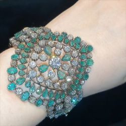 Luxury Round & Pear Green Bracelet