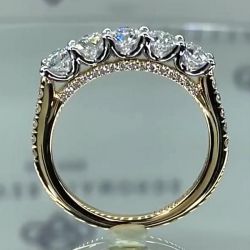 Round Brilliant Halo Wedding Band